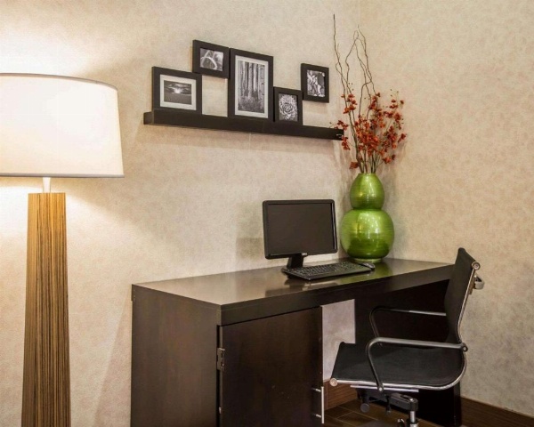 Sleep Inn Asheville-Biltmore West image 23