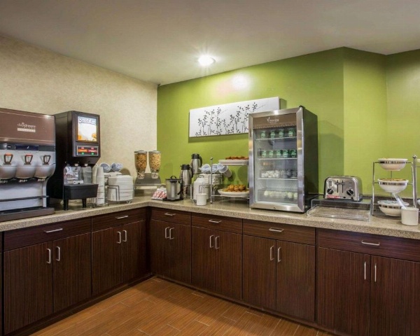 Sleep Inn Asheville-Biltmore West image 25